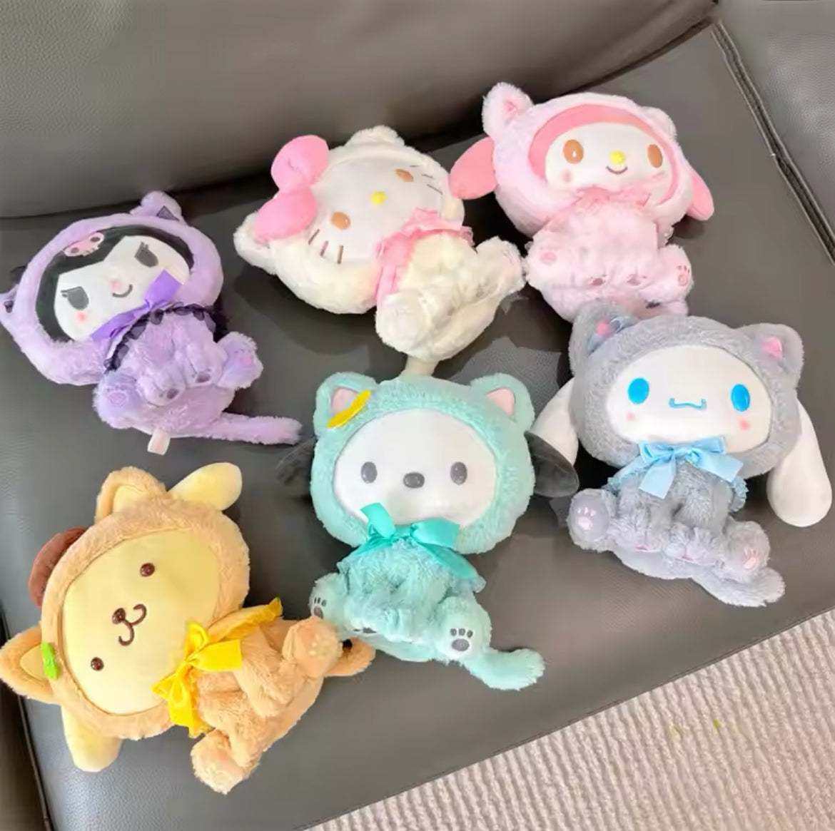 Peluche sanrio gatitos