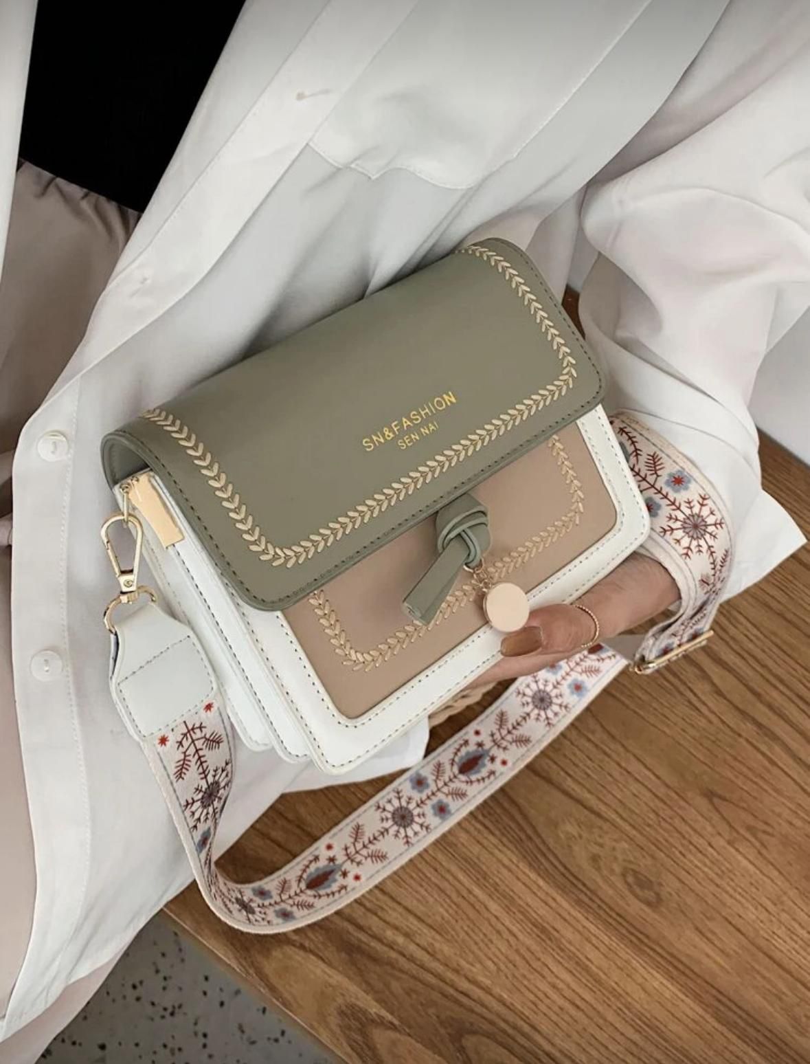 Cartera verde