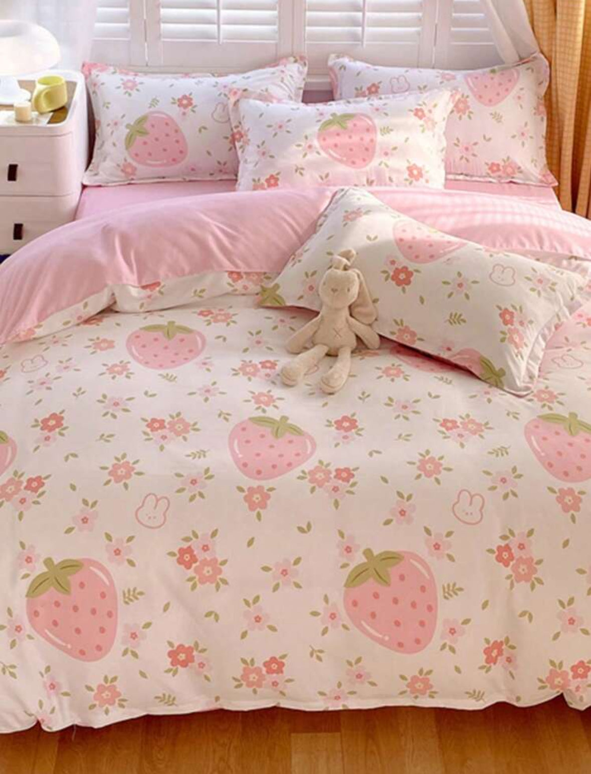 Ropa de cama ( funda de acolchado con almohadas)