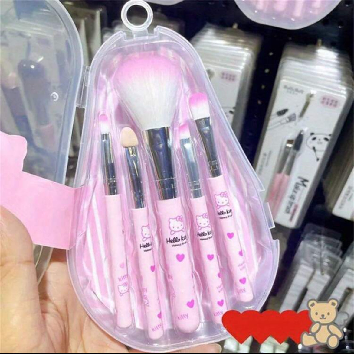 Brochas hello kitty