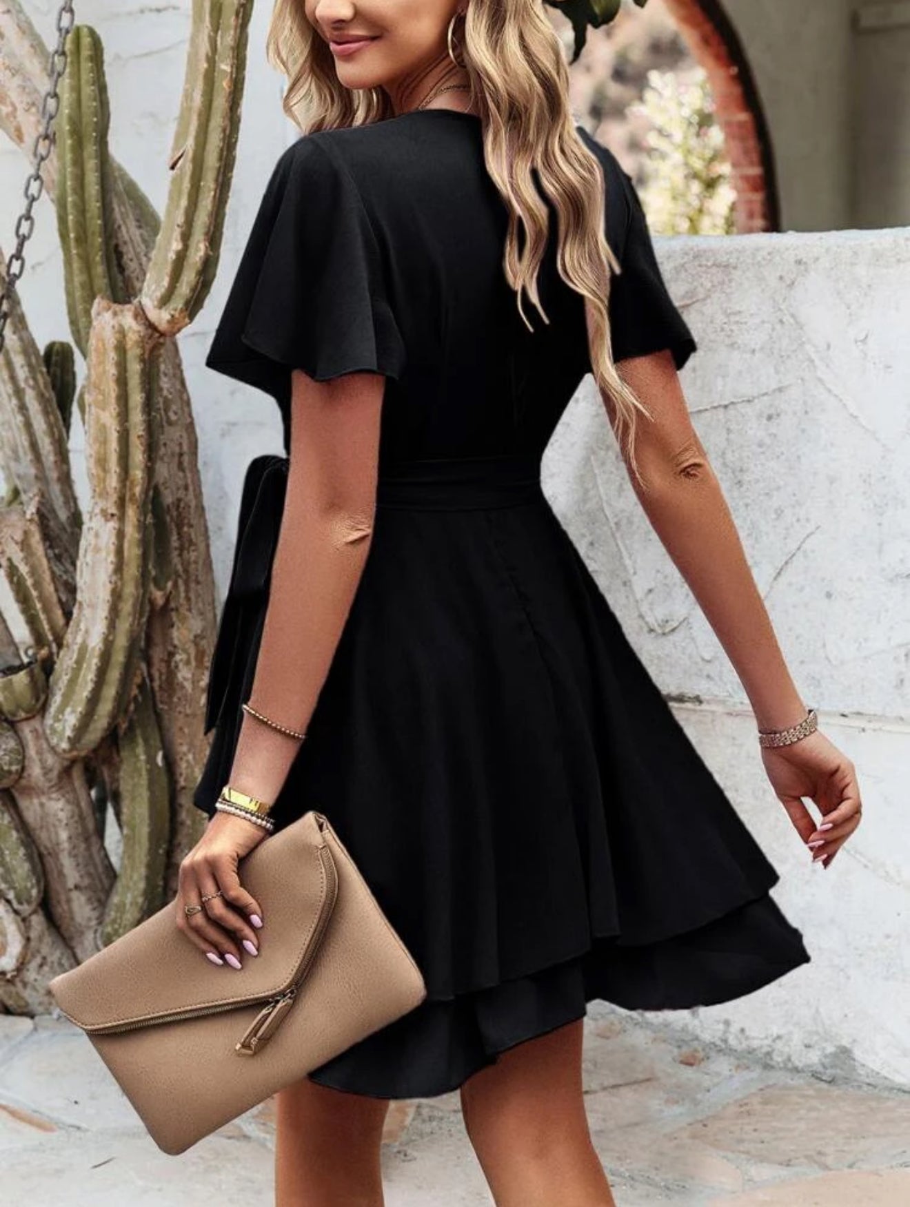 Vestido con mangas mariposa