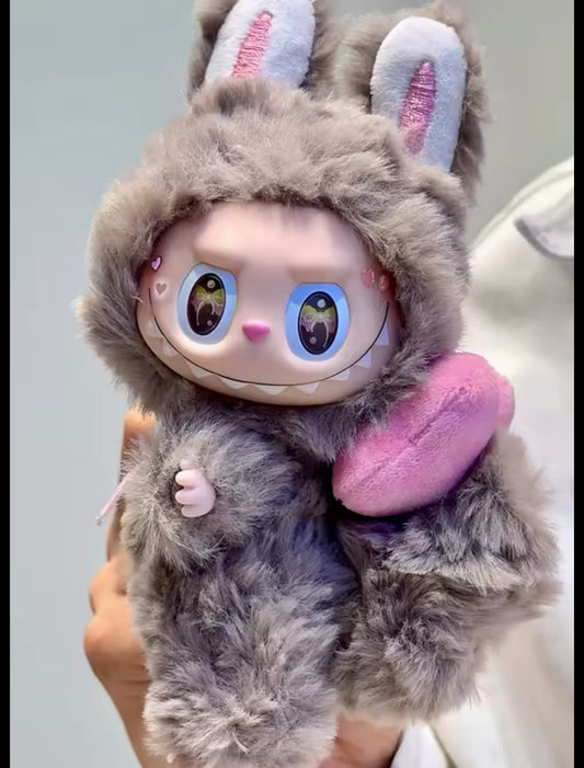 Labubu ojos de mariposa mystery box