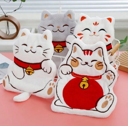 Toalla de manos gatitos de la suerte