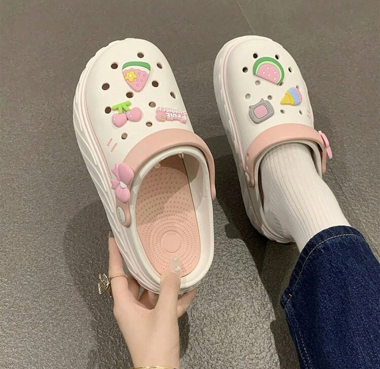 crocs rosadas