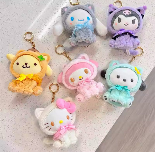 Peluche sanrio gatitos