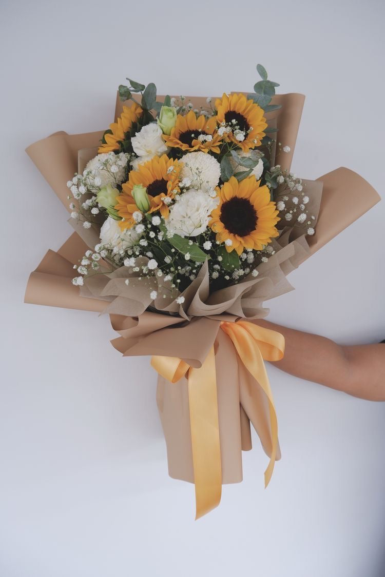 ARREGLO FLORAL AMARILLO