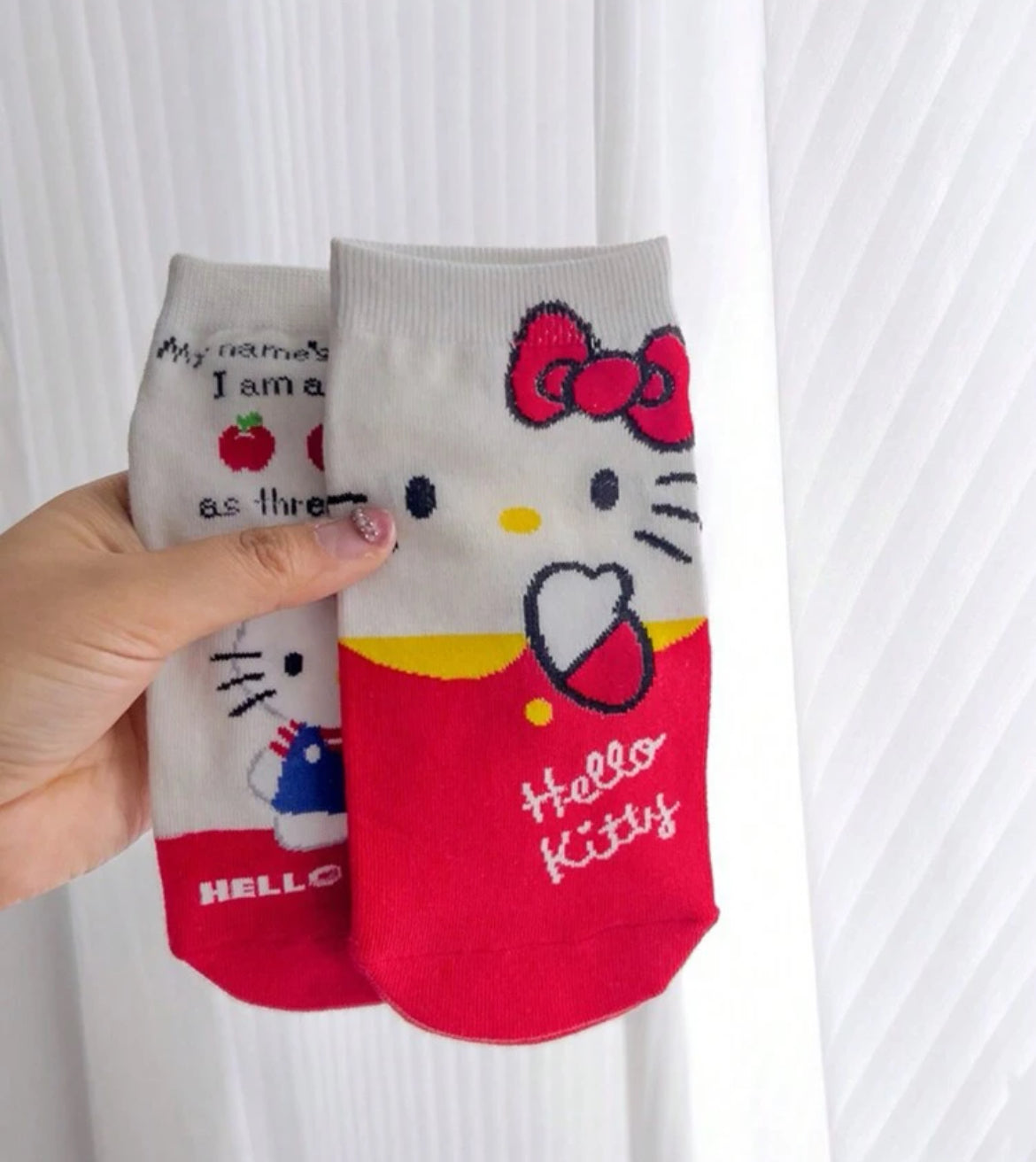 5 pares de medias hello kitty o hangyodon